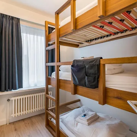 Apartamento Retro Woning Te Centrum Oostende, 5min De Kust Ostend